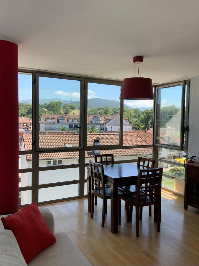 Apartamento para 5 personas, con terraza y vistas, Se admiten mascotas en Santa María de Cayón