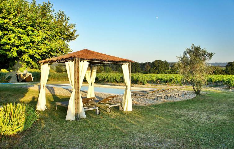 Location de vacances pour 10 personnes, avec terrasse et piscine, animaux acceptés à Valréas - 4