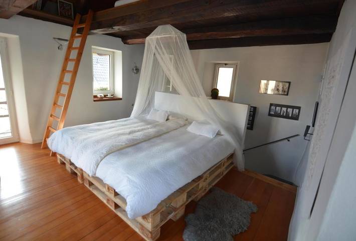 Ferienhaus für 4 Personen, mit Balkon und Terrasse sowie Seeblick und Ausblick in Brione sopra Minusio