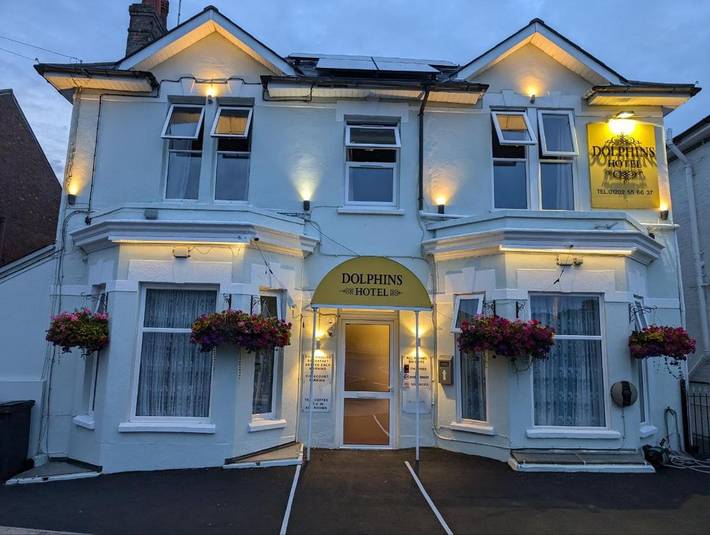 Alojamiento y desayuno para 4 personas, con Jardín en Bournemouth