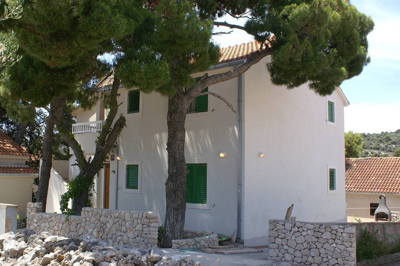 Ganze Wohnung, 1-Zimmer-Ferienwohnung mit Terrasse und Meerblick Razanj, Rogoznica A-4265-b in Ražanj, Šibenik-Knin