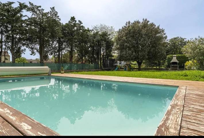 Location de vacances pour 10 personnes, avec piscine ainsi que jardin et terrasse à Saint-Laurent-la-Vernède - 3