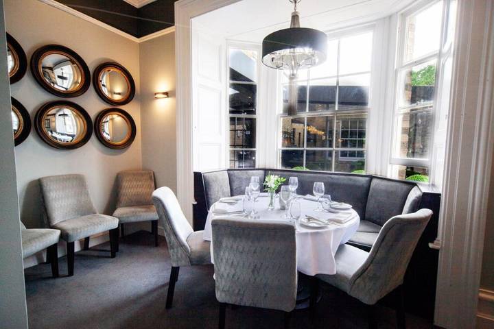 Hôtel pour 10 personnes, avec terrasse et jardin dans Ely - 2