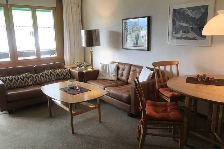 Ferienwohnung für 4 Personen, mit Pool und Balkon sowie Sauna in Davos