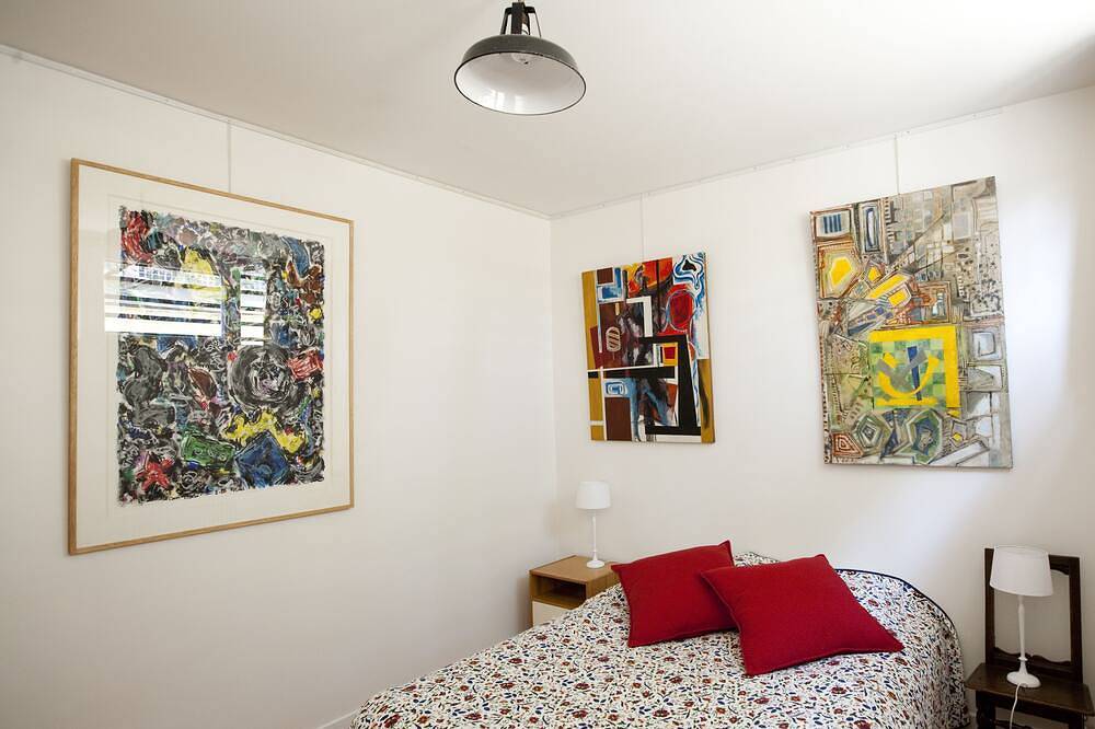 Une maison d'hôtes de charme dans un jardin à 500m de Paris in Malakoff, Hauts-de-Seine