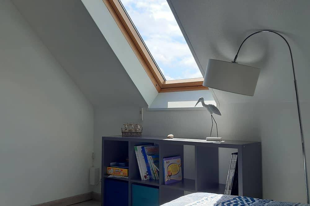 Entire apartment, Beachfront apartment on Juno Beach in Bernières-sur-Mer, Caen region