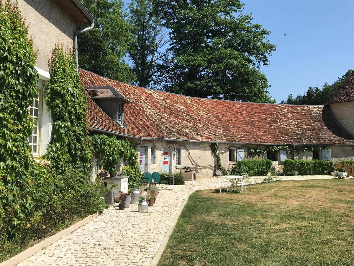 Double Room with Private Bathroom in Quingey, Jura Francais