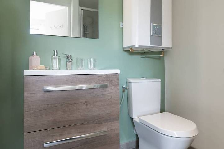 Apartamento entero, \"Green Cosy\", Doua / Insa / Cesi, balcón, garaje disponible, espacio de trabajo in Villeurbanne, Lyon region
