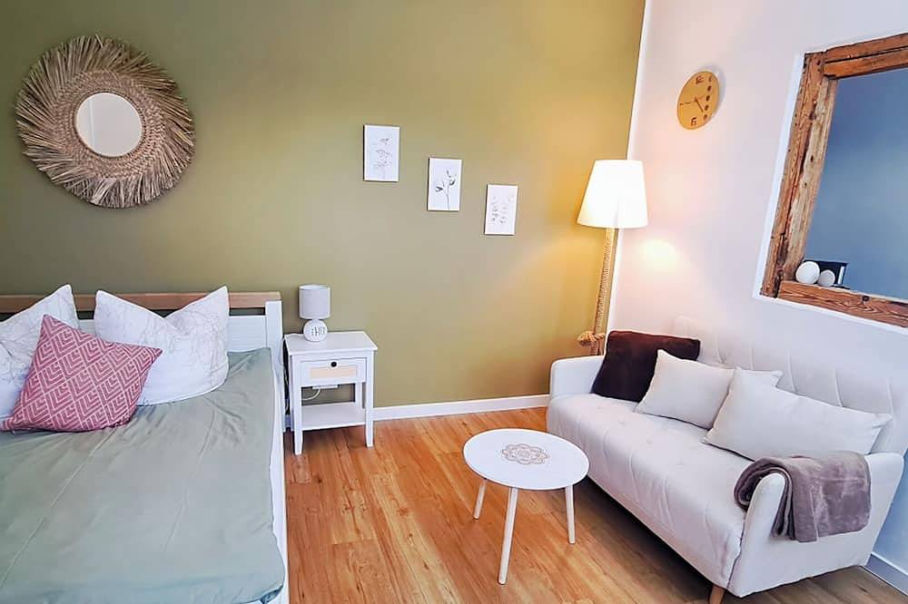 Ganze Wohnung, Gemütliches Apartment mit Terrasse in ruhiger Lage in Walsrode, Aller-Leine-Tal