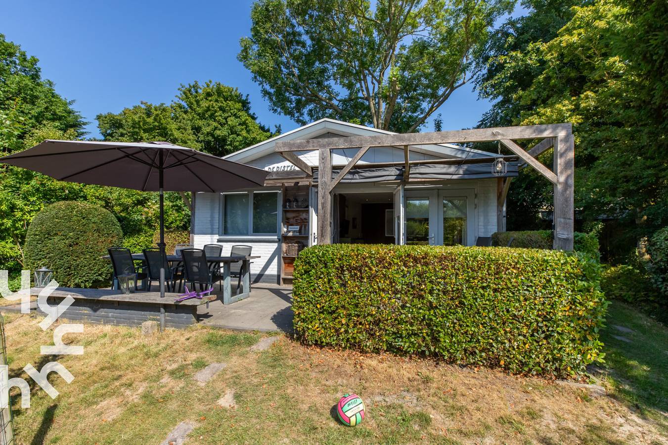 Freistehender, renovierter 4-Personen-Bungalow mit Garten in Gehweite von Wald und Strand in Oostkapelle, Walcheren