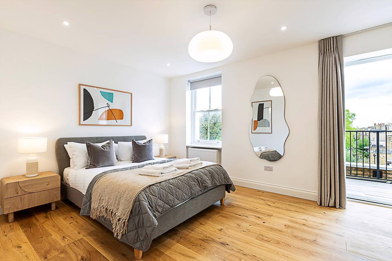 Appartamento intero, Light & Luxury Chelsea Apartment: Private Balcony! in Kensington e Chelsea, Londra