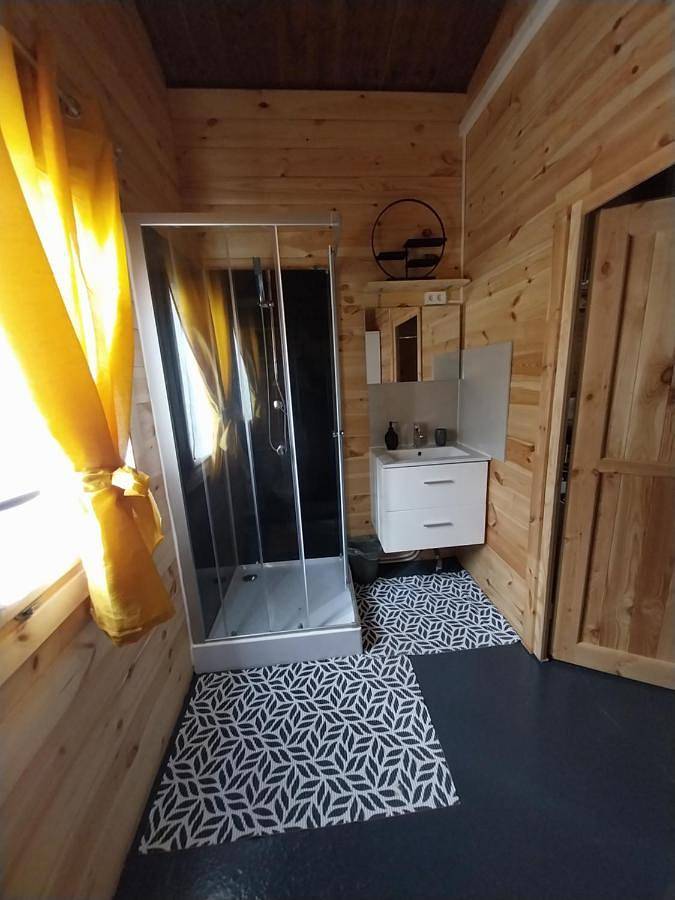 Two-Bedroom Chalet in Istres, Côte méditerranéenne (France)