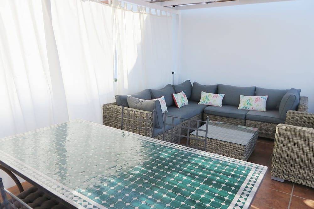 Entire apartment, Suitable Tinaos 1 with terrace and solarium in Cómpeta, Málaga Province