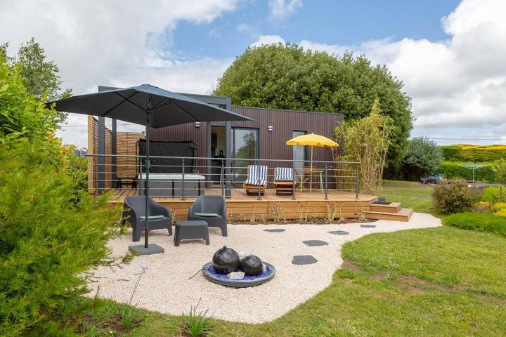 Appartement de vacances pour 2 personnes, avec jardin ainsi que jacuzzi et terrasse