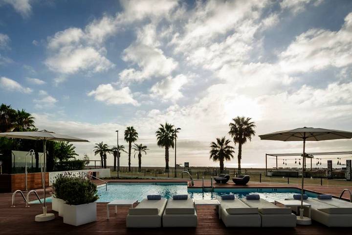 Hôtel pour 10 personnes, avec jardin et jacuzzi ainsi que terrasse et sauna