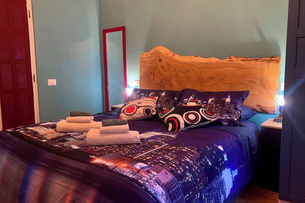 The Villino del Magico in Trevignano Romano, Braccianosee