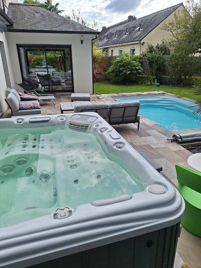 Villa avec piscine et jacuzzi proche de Nantes et de La Baule - Pornichet in Sautron, Région de Nantes