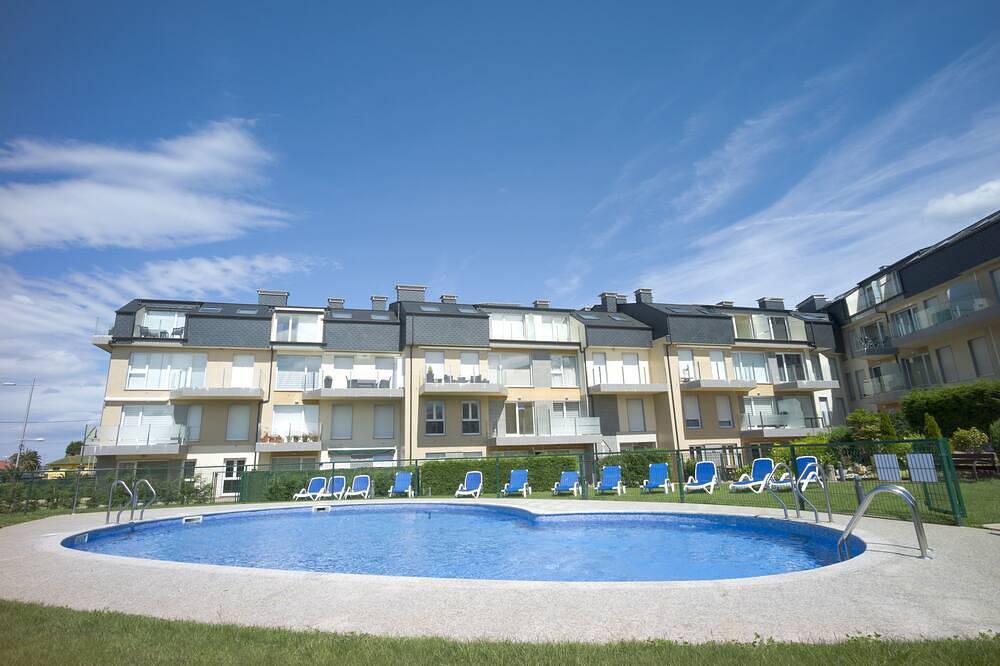 Entire apartment, Altar Beach Premium Penthouse 3 in Barreiros, Galician Coast