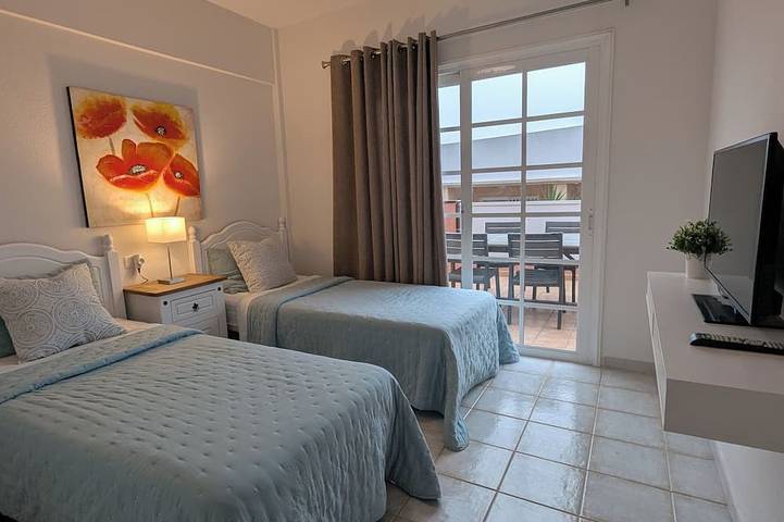 Ganze Wohnung, Luxus Apartment mit 2 Schlafzimmern, Teneriffa in Callao de la Cochina (Arona), Arona