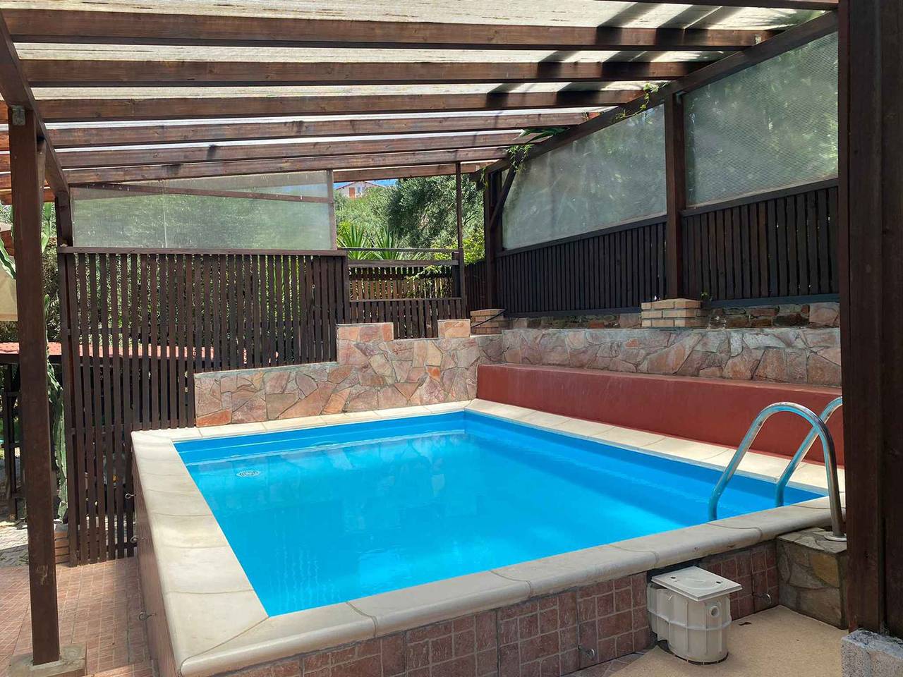 Monolocale intero, Monolocale con piscina  in Gioiosa Marea, Provincia di Messina