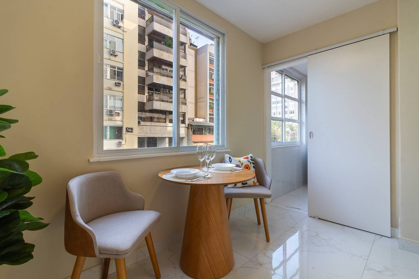 Apartamento entero, Comfort in Ipanema 6 minutes from the beach | J302 in Ipanema, Río de Janeiro