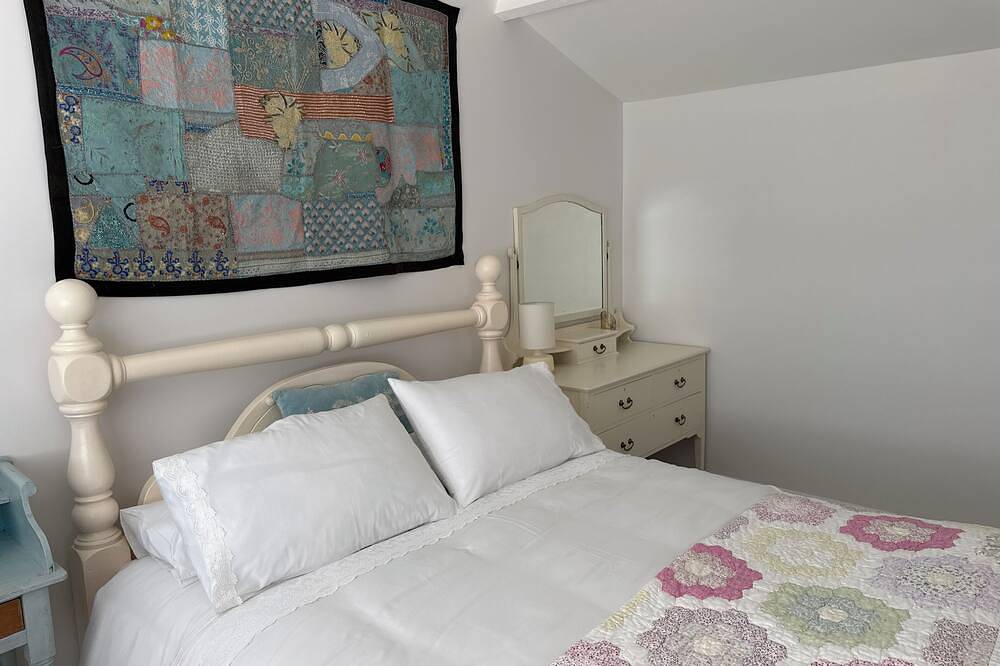 Charming 2-bedroom shabby chic cottage in beautiful Kinvara. in County Galway