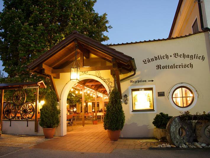 Gasthof zur Mühle - Einzelzimmer Klassik inkl. kostenfreiem Wlan in Bayerbach, Bayerische Golf und Thermenland