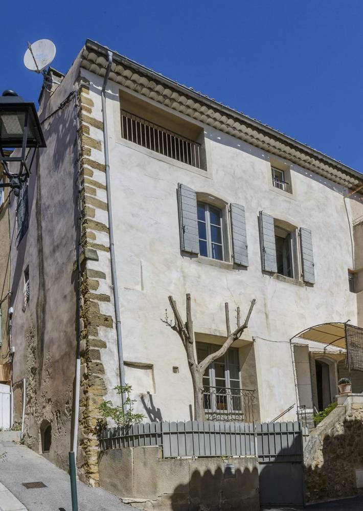 Maison Hélène, maison de village authentique proche de Lourmarin in Cadenet, Parc naturel régional du Luberon