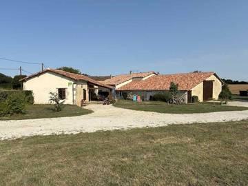 Gîte pour 4 personnes, avec terrasse et jardin à Sompt