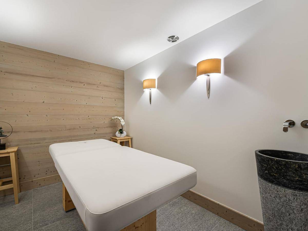 Chalet de luxe avec piscine et spa à Courchevel - Fr-1-568-6 in Courchevel 1300 (Le Praz), Saint-Bon-Tarentaise