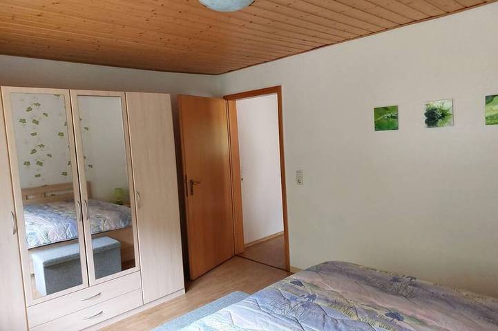 Ferienwohnung für 4 Personen, mit Balkon in Pirmasens - 2