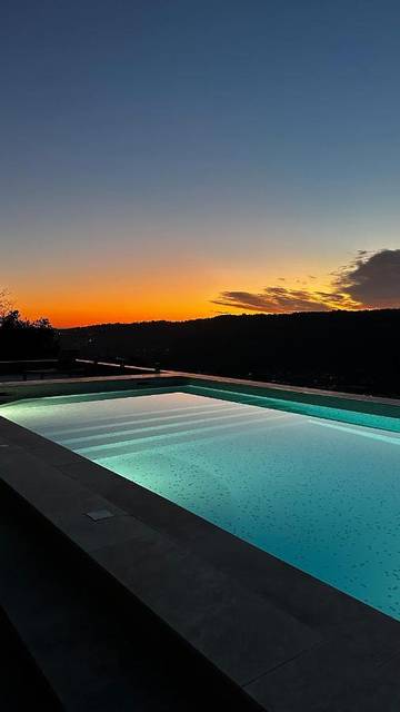 Maison d’hôte pour 2 personnes, avec piscine ainsi que vue et jardin à Nice