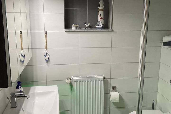 Ganze Wohnung, Moderne Fewo in ruhiger Lage am Radweg gelegen mit Gartennutzung in Murchin, Vorpommern Greifswald