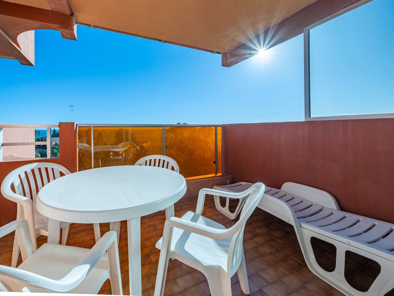 Entire studio, Studio with Wifi for 4, sea view, in Roquebrune-Cap-Martin in Roquebrune-Cap-Martin, Nice region