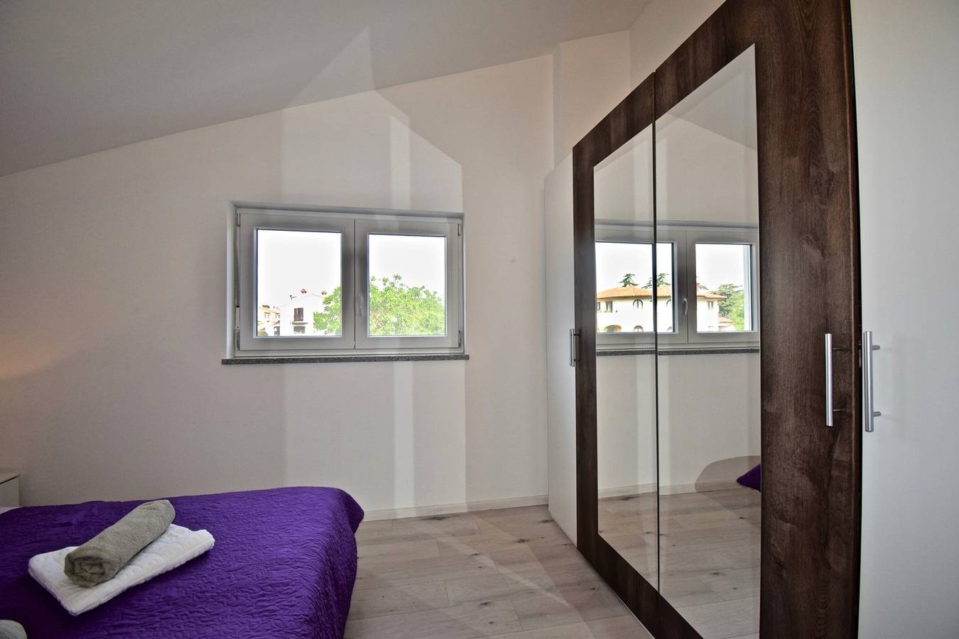 Apartamento entero, Bright and spacious apartment with grill in Pula-Medulin, Pula