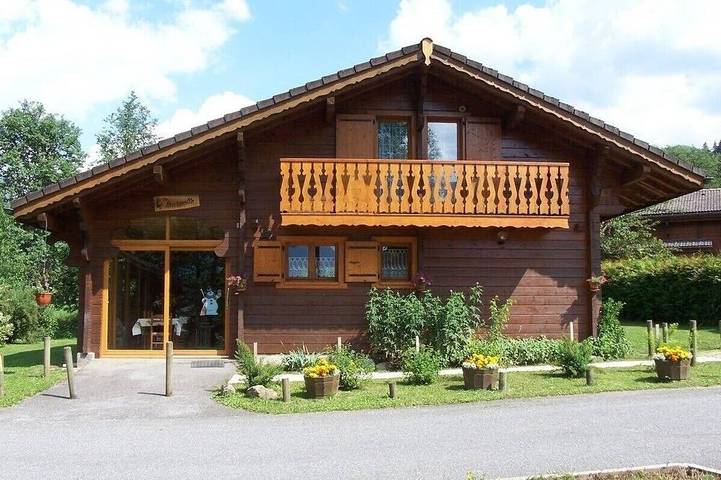 Casa rural para 9 personas, con jardín - 1