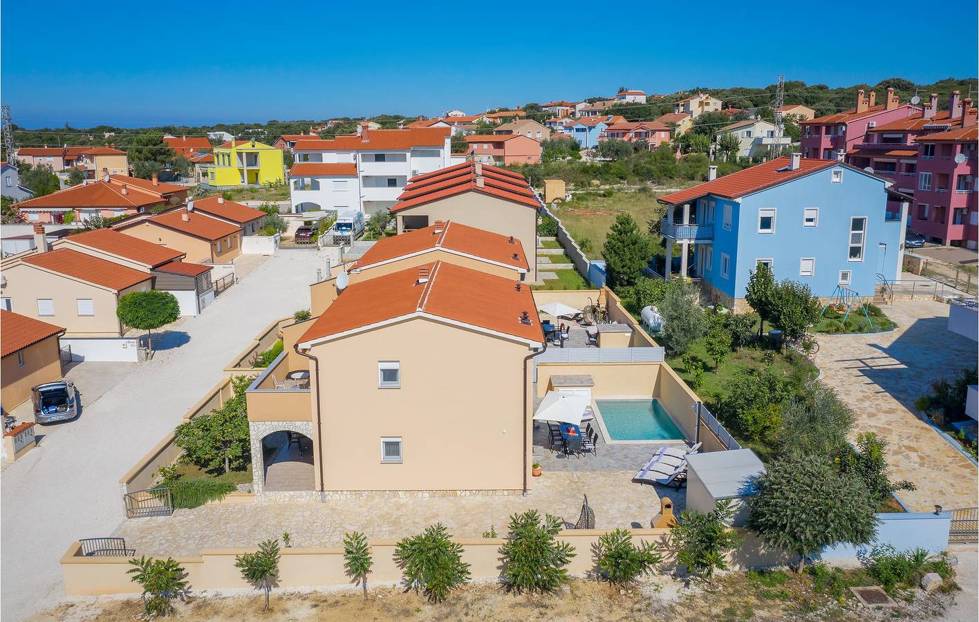 Modernes Apartment mit Pool, Terrasse und WLAN in der Nähe eines FKK-Strandes in Barbariga, Südküste Istrien