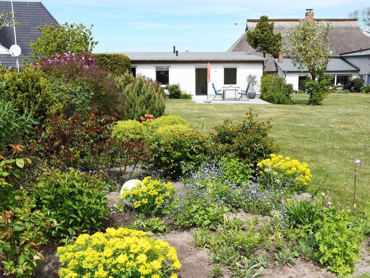 Ganze Ferienwohnung, 4 - Sterne Ferienhaus Am Brink mit Gartenter. und Meerblick - 4 - Sterne Ferienhaus Am Brink mit Gartenter. und Meerblick in Gager, Mönchgut
