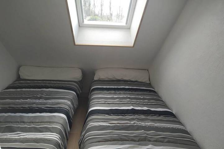 Location de vacances pour 4 personnes, avec terrasse et jardin à Plougoulm - 4