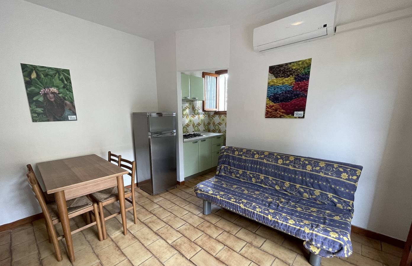 Apartamento entero, Alojamiento con jardín compartido cerca del mar. in Rosolina Mare, Polesine
