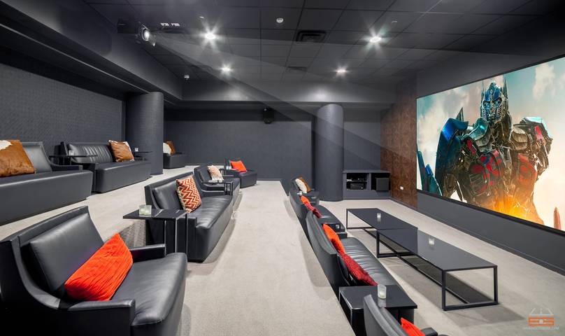 Gîte pour 7 personnes, avec piscine ainsi que terrasse et jardin à Chicago - 4