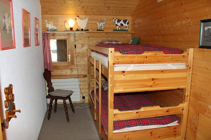 Appartement entier, 3 pièces 1/2 confortable pour 6 personnes : Living - cuisine avec lave-vaisselle - 1 chambre à 2 lit in Grimentz, Anniviers