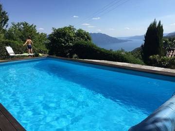 Ferienhaus für 4 Personen, mit Seeblick und Terrasse sowie Garten und Ausblick am Lago Maggiore