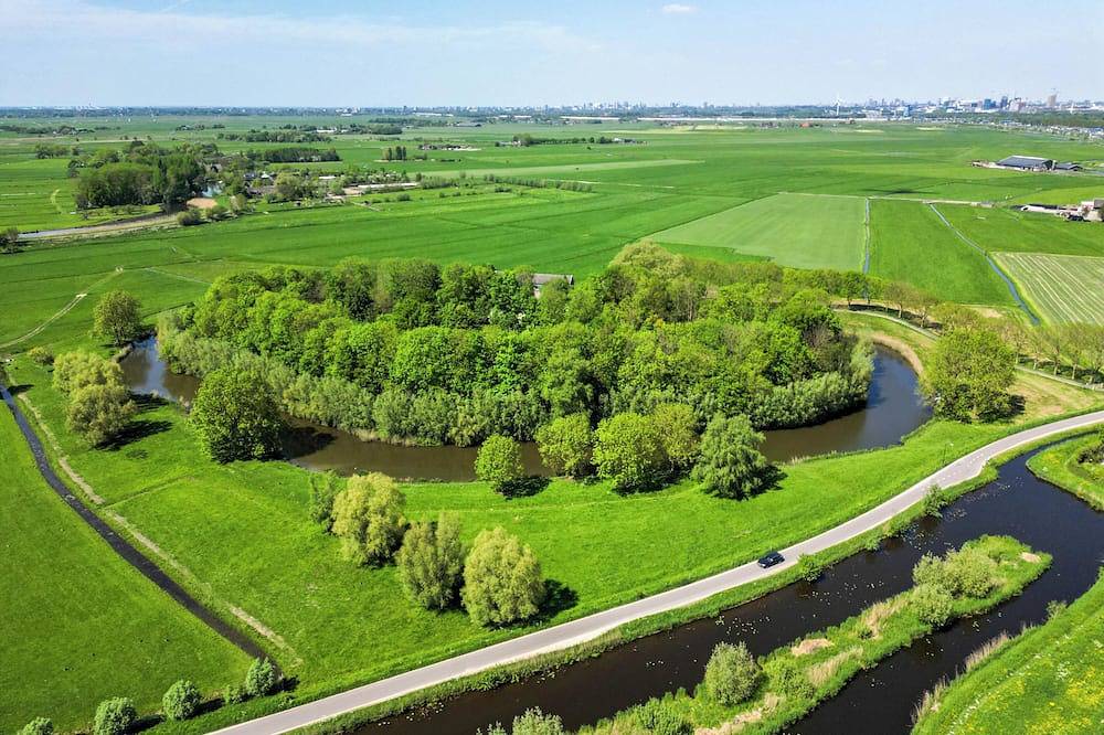 Private Estate & Villa | 10m Amsterdam | Hot tub | 12p in Abcoude, Groene Hart