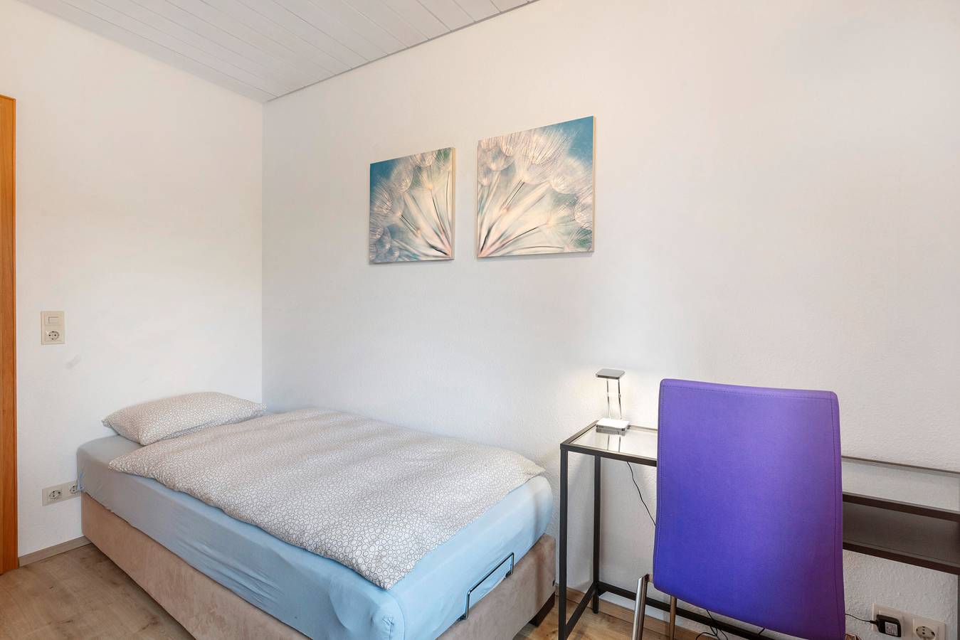 Zimmer 'Einzelzimmer - Nr 8 mit separatem Wc' mit gemeinsamer Terrasse und gemeinsamem Garten in Dachsberg, Südschwarzwald