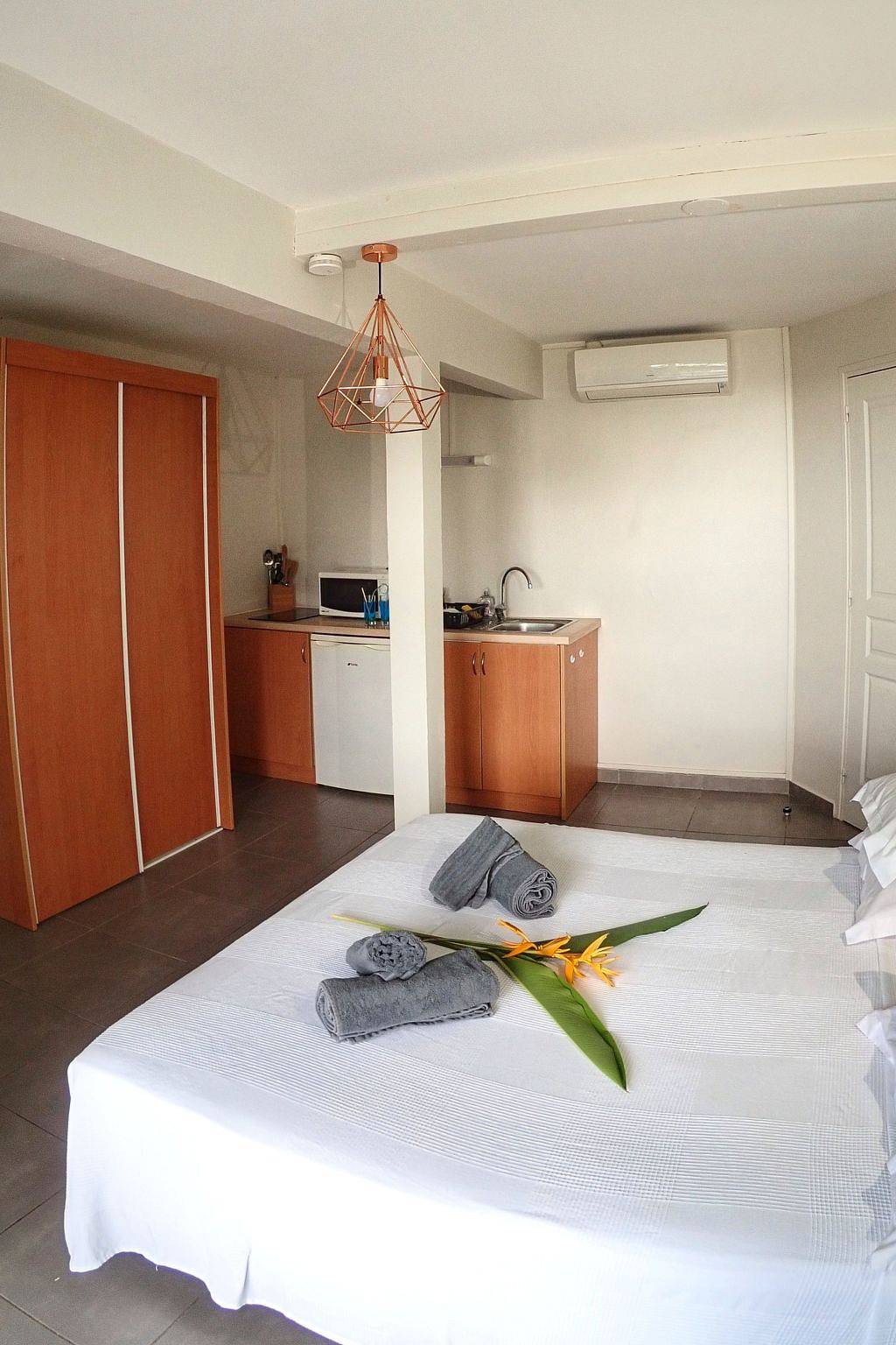 Ganze Wohnung, Studio "Malanga" mit Terrasse in Deshaies, Guadeloupe