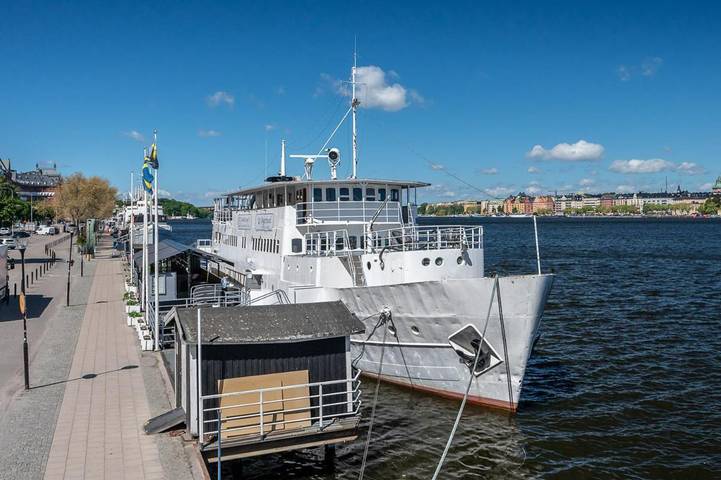 Boot für 2 Personen, mit Terrasse und Ausblick sowie Seeblick in Schweden - 4