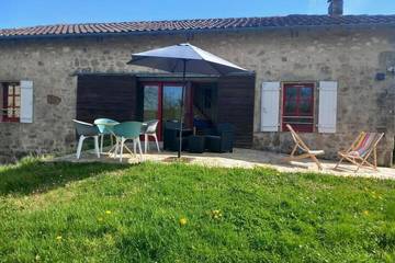 Gîte pour 2 personnes, avec jardin, animaux acceptés dans Sénaillac-Latronquière
