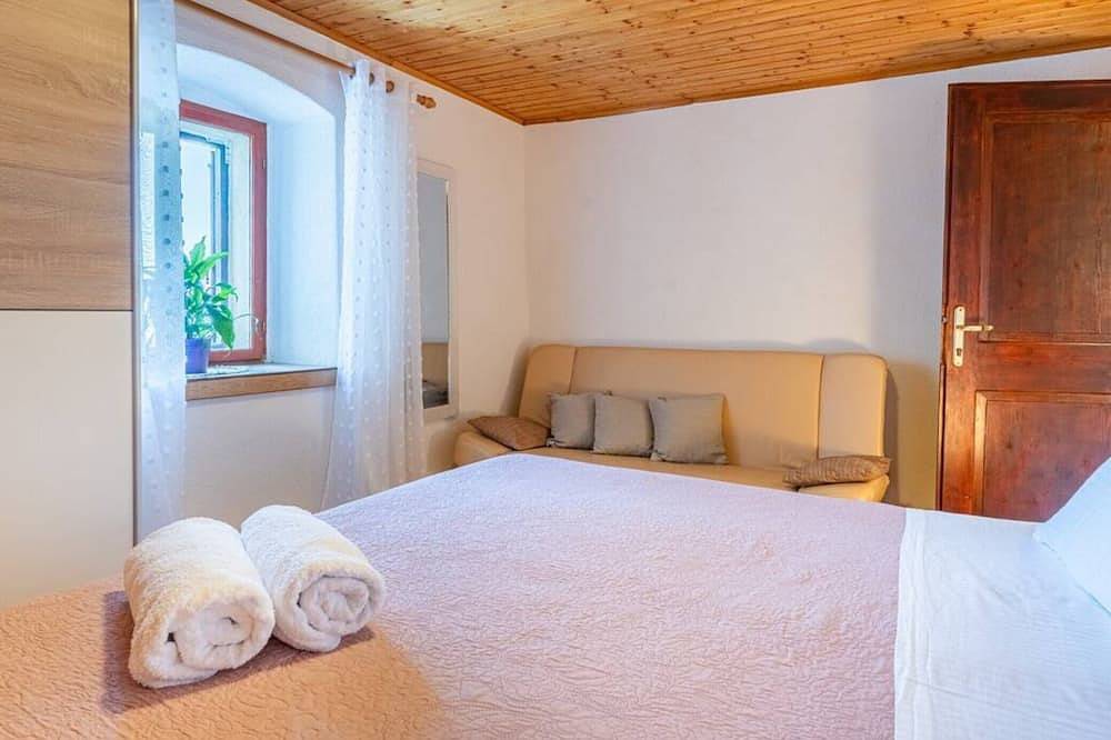 Ganze Wohnung, Sunny Side Apartment Loreta - One Bedroom Apartment in Valun, Cres