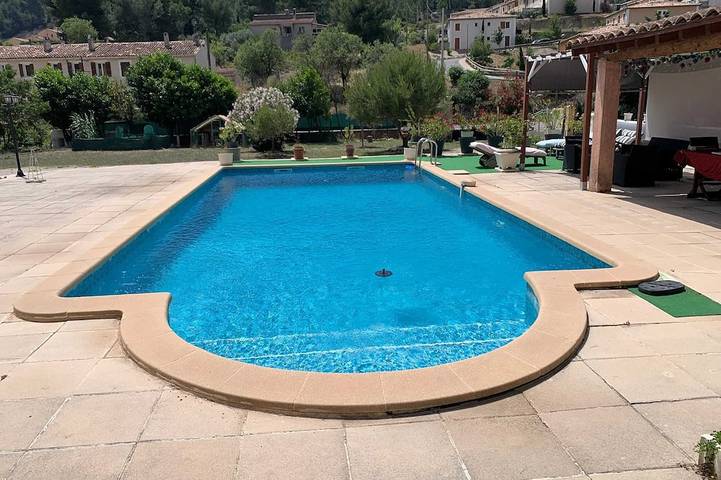 Ferienwohnung für 4 Personen, mit Garten und Pool - 1
